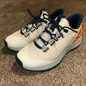 Women's Kizik - Wasatch Horizon - Women’s sz 9